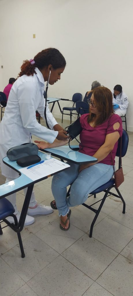 Turma do curso Técnico em Enfermagem presta atendimentos à comunidade 2 curso técnico